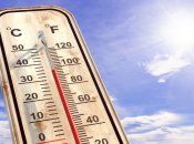 Третий месяц лета успеет порадовать украинцев теплом