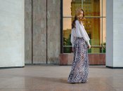 Урочиста спідниця максі перекочувала в повсякденні образи