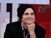 Эштон Катчер: Я ищу всю информацию по уходу за ребенком в интернете