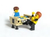 Как сделать настольный футбол: идея необычной поделки из Лего