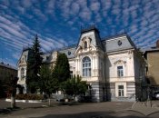 Школа-інтернат на Пекарській у Львові