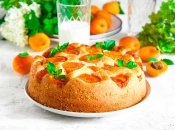 С орехами выпечка еще вкуснее