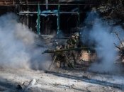Ukrainian military defenses in difficult conditions