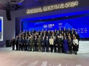 Політики продовжують шукати шлях досягти миру