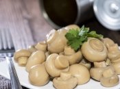 Без таких маринованных шампиньонов не сядете обедать