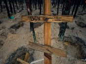 Правоохоронці завершили ексгумацію тіл в лісі біля Ізюма