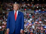 Дональд Трамп здійснить перший закордонний візит після повернення на посаду президента