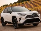 Украинцы существенно больше стали покупать гибридные авто: какие модели самые популярные