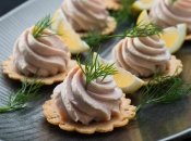 Цей пашет стане чудовою закускою до святкового столу  (зображення створено за допомогою ШІ)