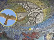 Легендарне панно цього птаха росіяни пошкодили у Маріуполі