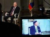 Российский диктатор во время интервью американскому пропагандисту