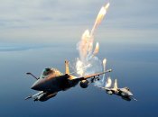 Отстрел тепловых ловушек истребителем НАТО