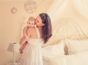 Как влияет гормональный фон на рост волос во время беременности и кормления