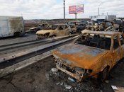 Сожжённые автомобили в Буче