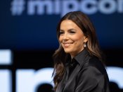 Кажется, что время не властно над этой красоткой