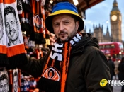Украинская символика заметна даже среди сувениров на улицах Лондона