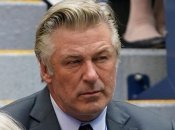 Алек Болдуин случайно застрелил оператора на съемках