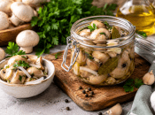 Маринованные грибы