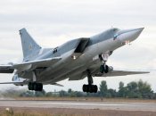 Есть попадание: в ГУР раскрыли детали атаки на российский аэродром "Оленья"