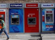 Подвійний "удар у спину": банки Туреччини та Китаю відмовляються працювати з російськими