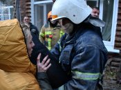 В Николаеве в результате обстрела ракетами C-300 разрушено крыло жилого дома