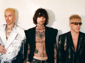 Quest Pistols дає два-три концерти на місяць і повертатися до України не поспішає