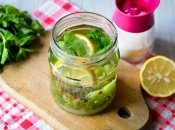 Если добавить в компот лед, получится настоящий коктейль