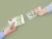 Долар та євро