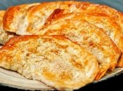 Чебуреки получаются очень сочными