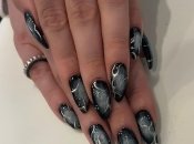 Чорний з блискітками - дещо фатально та магнетично