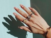 Украсьте свои ногти красивыми цветочками