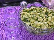 Для консервации лучше брать банки объемом 0,5 литра