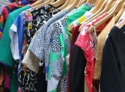 Одеждой из секонд-хенда в Украине уже никого не удивить