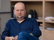 Виктор Бронюк показал фотографию студенческих времен