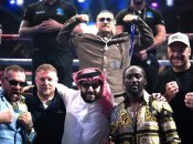 Олександр Усик зустрівся з Тайсоном Ф’юрі на шоу Джошуа — Дюбуа