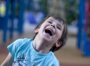 "Телекоптери": полтавські підлітки вигулювали на вулиці незвичайного "улюбленця" (курйозне відео)