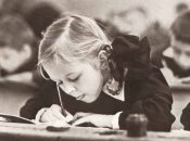 Школярі використовували перові ручки