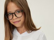 Рюкзак за 3 тысячи и спортивный костюм за 20: сколько стоит одеть первоклассника в люкс