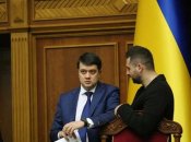 Разумков наполягає на ухваленні закону про позбавлення мандату за "кнопкодавство"