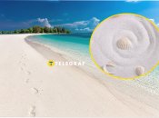 Пляж, де є білий пісок