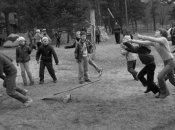 Дети в СССР играли все, что попадется под руку