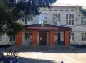 На Сумщине школьный конфликт дошел до суда: учительницу обвиняют в буллинге, а родителей – в угрозах