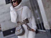 Короткое платье-свитер уже не в моде