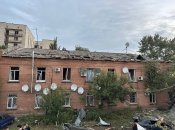 В результате удара есть много разрушений