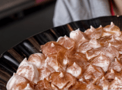 Цей десерт максимально простий та вдалий