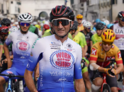 Знаменитий спортсмен загинув під колесами вантажівки: водій втік