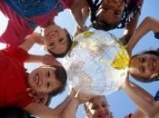 Как воспитывают детей в разных национальностях