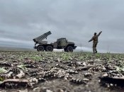 Українські військові продовжують тримати оборону