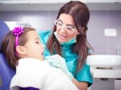 Смена молочных зубов на постоянные: консультация специалиста