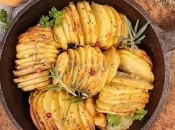 Печеный картофель с шампиньонами – простой рецепт